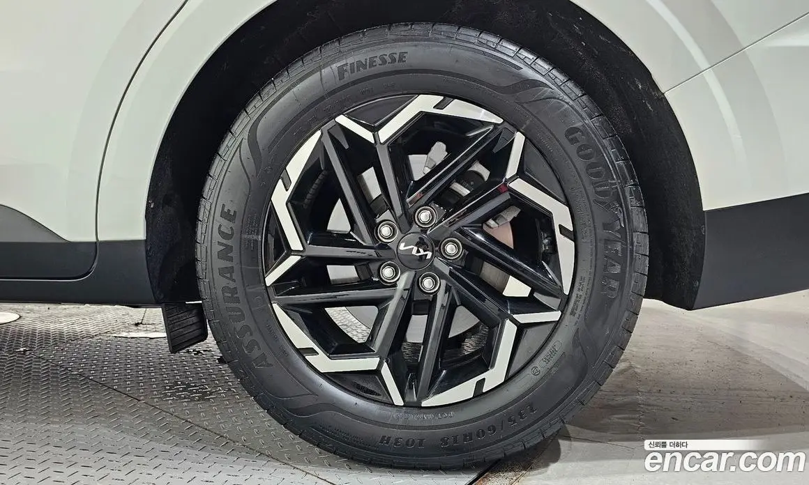 Kia Carnival 2025 2.2 автомат (гидро), фото 7 Kia Carnival 2025 2.2 автомат (гидро), фото 7