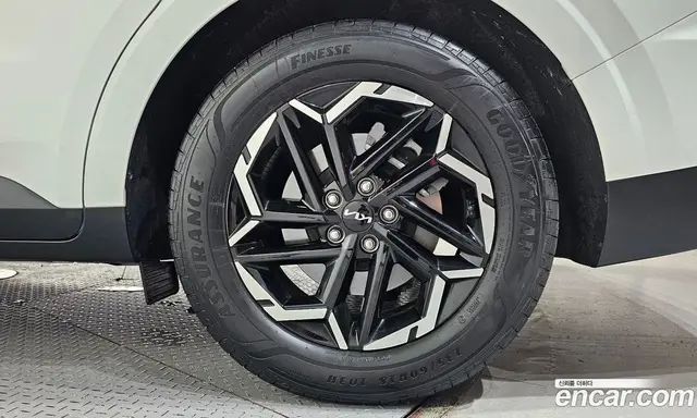 Kia Carnival 2025 2.2 автомат (гидро), миниатюра 7 Kia Carnival 2025 2.2 автомат (гидро), миниатюра 7