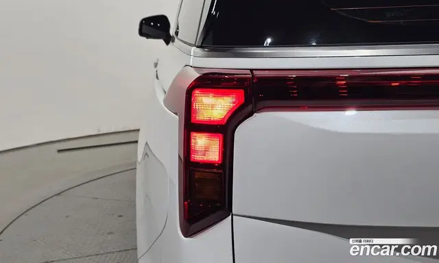 Kia Carnival 2025 2.2 автомат (гидро), миниатюра 9 Kia Carnival 2025 2.2 автомат (гидро), миниатюра 9