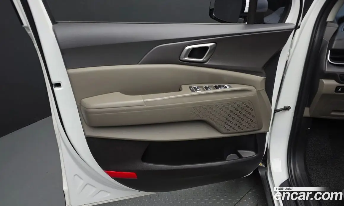 Kia Carnival 2025 3.5 автомат (гидро), фото 14 Kia Carnival 2025 3.5 автомат (гидро), фото 14