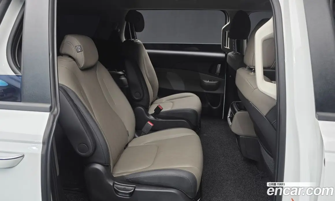 Kia Carnival 2025 3.5 автомат (гидро), фото 18 Kia Carnival 2025 3.5 автомат (гидро), фото 18