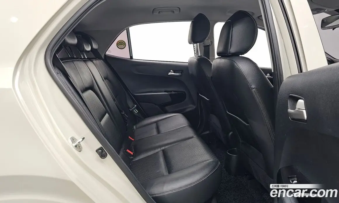 Kia Morning 2018 1.0 автомат (гидро), фото 17