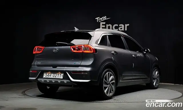Kia Niro 2016 1.6 автомат (гидро), миниатюра 2 Kia Niro 2016 1.6 автомат (гидро), миниатюра 2