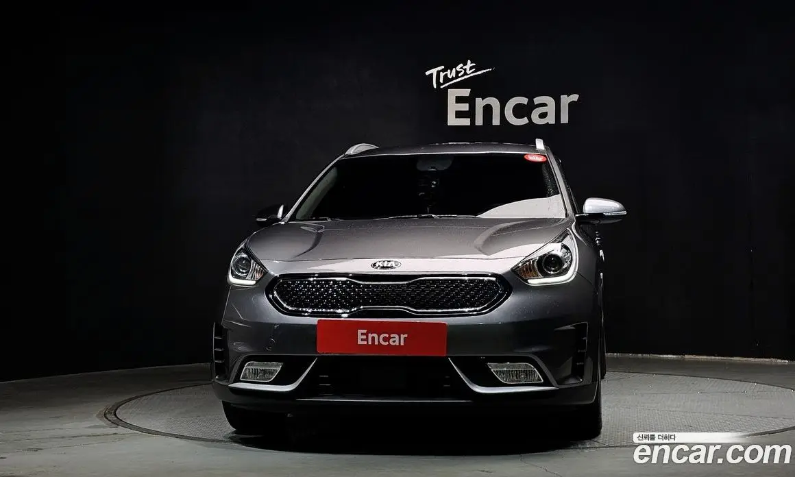 Kia Niro 2016 1.6 автомат (гидро), фото 3 Kia Niro 2016 1.6 автомат (гидро), фото 3
