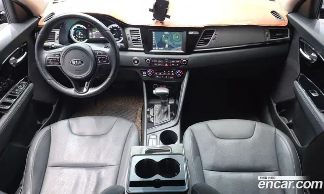 Kia Niro 2016 1.6 автомат (гидро), миниатюра 10 Kia Niro 2016 1.6 автомат (гидро), миниатюра 10