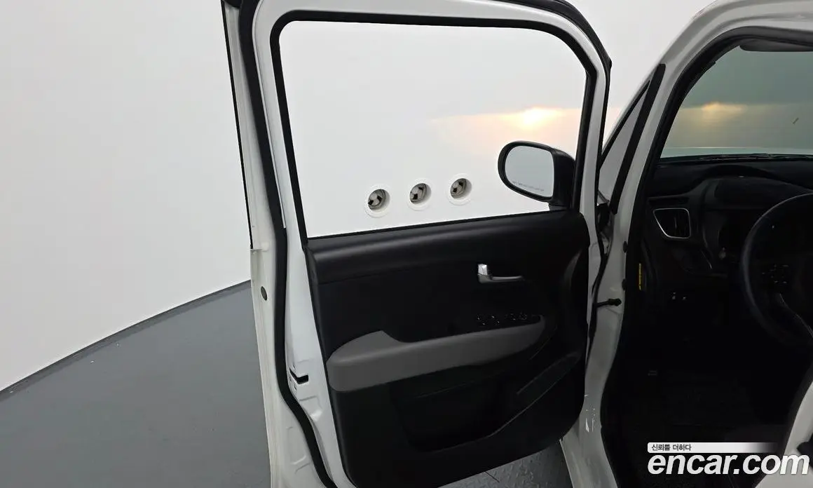 Kia Ray 2021 1.0 автомат (гидро), фото 14