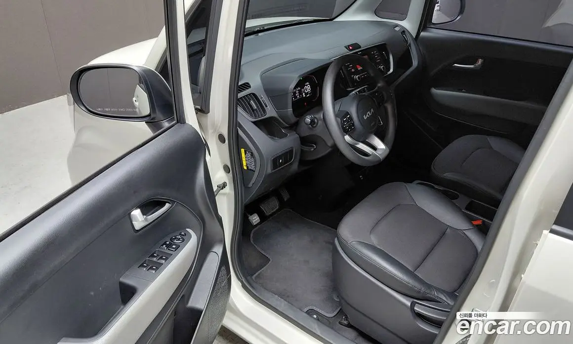 Kia Ray 2023 1.0 автомат (гидро), фото 13