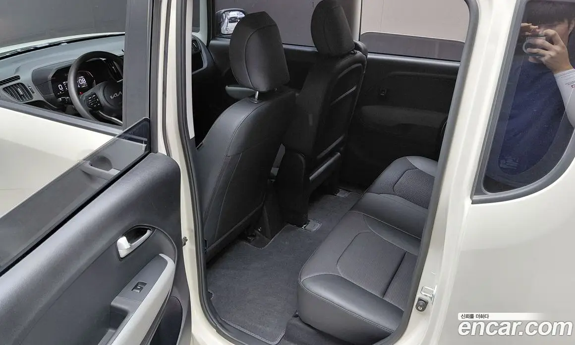 Kia Ray 2023 1.0 автомат (гидро), фото 17