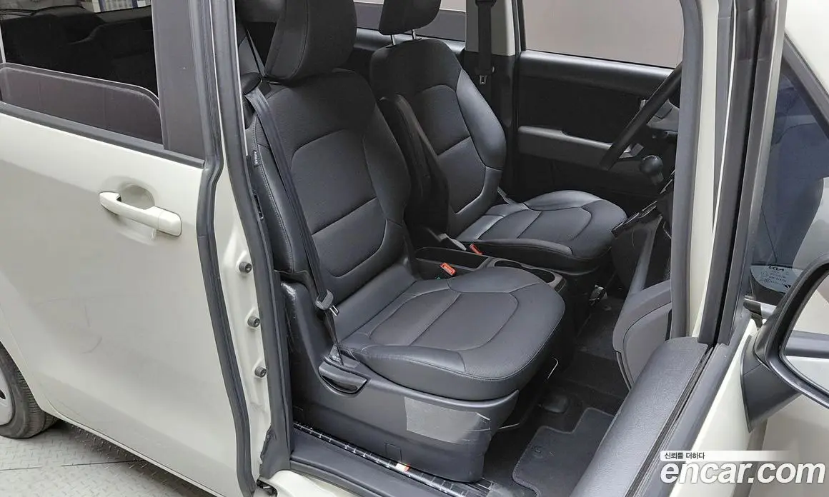 Kia Ray 2023 1.0 автомат (гидро), фото 18