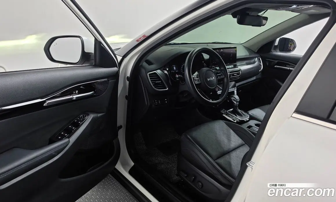 Kia Seltos 2022 1.6 автомат (гидро), фото 13