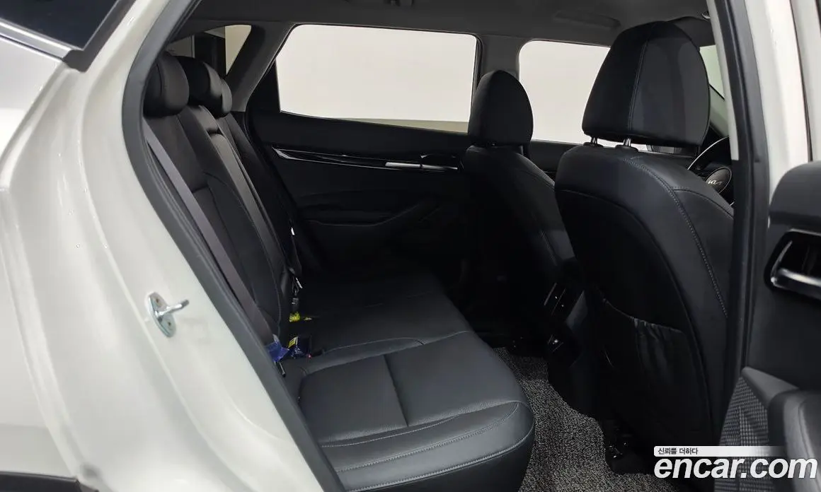 Kia Seltos 2022 1.6 автомат (гидро), фото 17