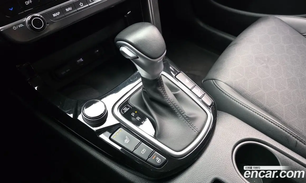 Kia Seltos 2023 1.6 автомат (гидро), фото 12 Kia Seltos 2023 1.6 автомат (гидро), фото 12