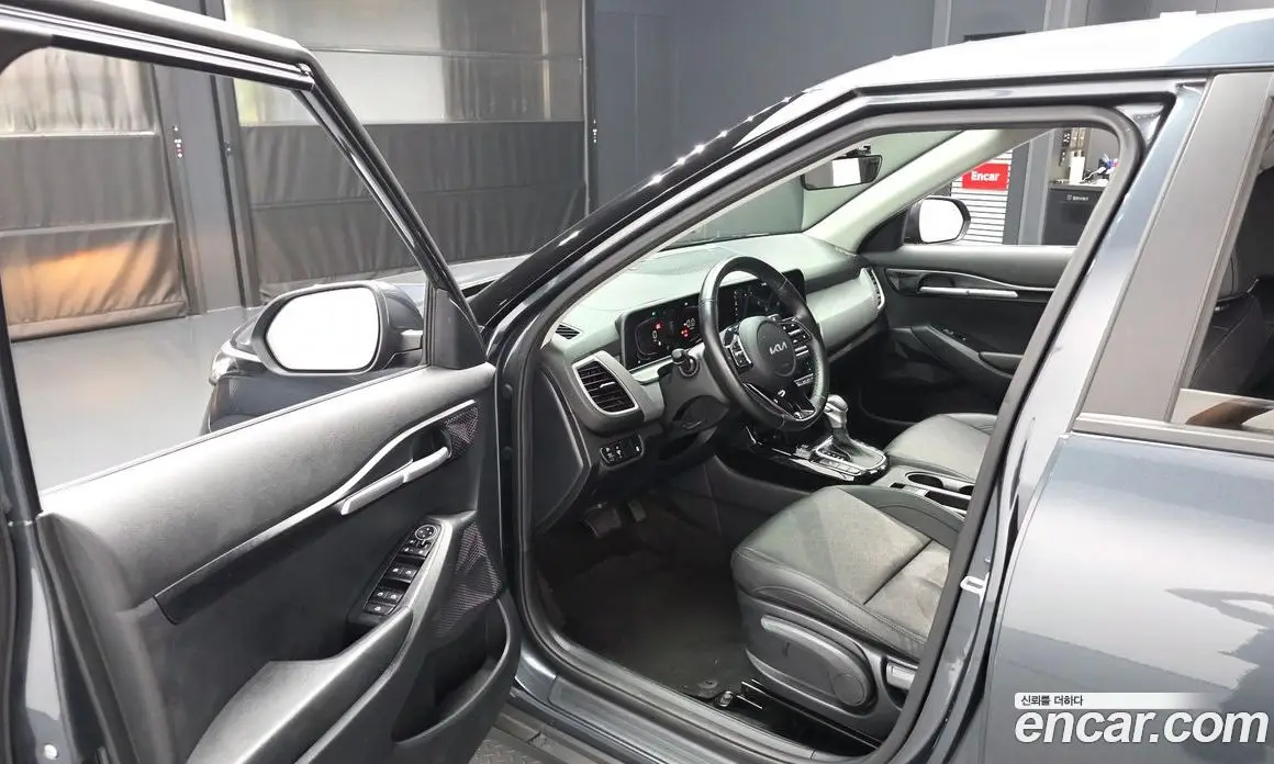 Kia Seltos 2023 1.6 автомат (гидро), фото 13 Kia Seltos 2023 1.6 автомат (гидро), фото 13