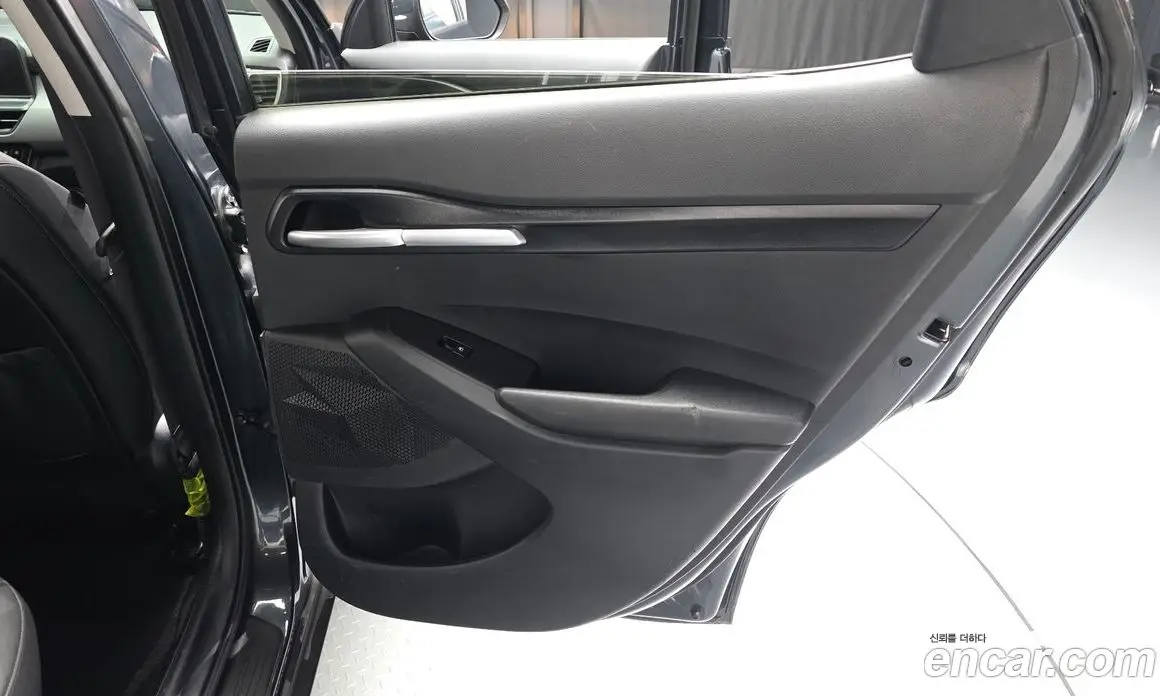 Kia Seltos 2023 1.6 автомат (гидро), фото 15 Kia Seltos 2023 1.6 автомат (гидро), фото 15
