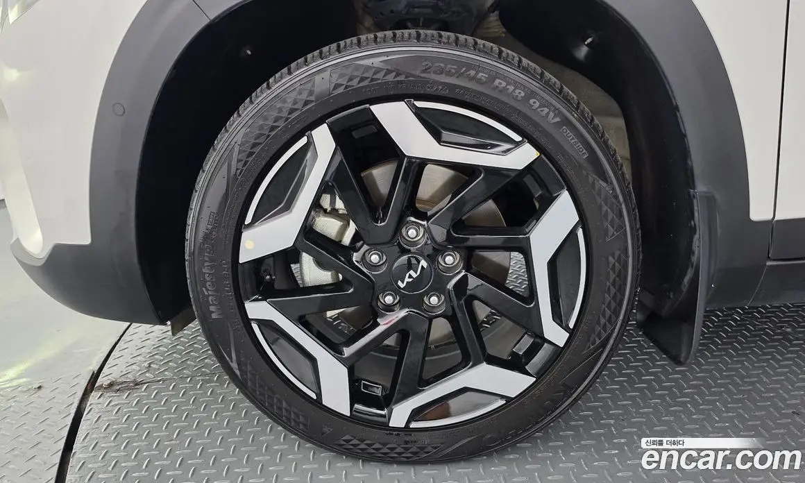 Kia Seltos 2024 1.6 автомат (гидро), фото 5 Kia Seltos 2024 1.6 автомат (гидро), фото 5