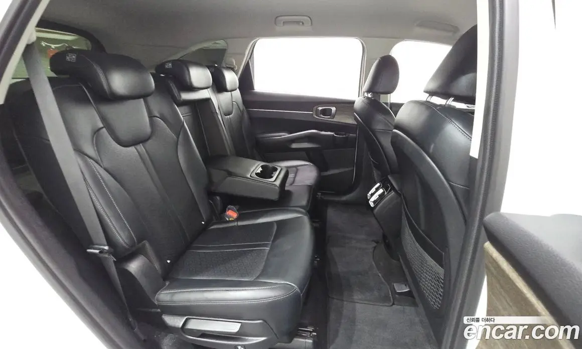 Kia Sorento 2021 2.2 автомат (гидро), фото 18 Kia Sorento 2021 2.2 автомат (гидро), фото 18