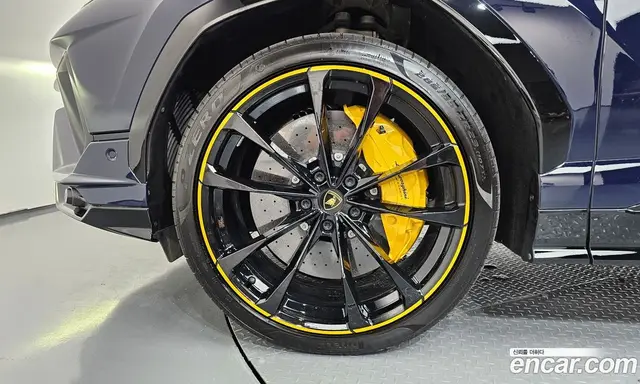 Lamborghini Urus 2023 4.0 автомат (гидро), миниатюра 5 Lamborghini Urus 2023 4.0 автомат (гидро), миниатюра 5