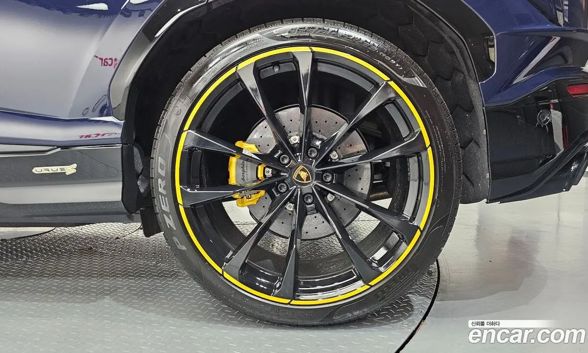 Lamborghini Urus 2023 4.0 автомат (гидро), фото 7 Lamborghini Urus 2023 4.0 автомат (гидро), фото 7