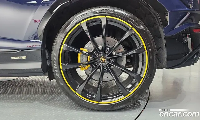 Lamborghini Urus 2023 4.0 автомат (гидро), миниатюра 7 Lamborghini Urus 2023 4.0 автомат (гидро), миниатюра 7