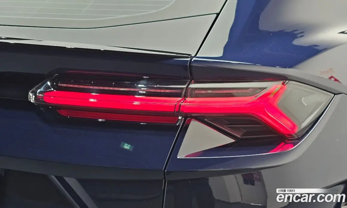 Lamborghini Urus 2023 4.0 автомат (гидро), фото 9 Lamborghini Urus 2023 4.0 автомат (гидро), фото 9