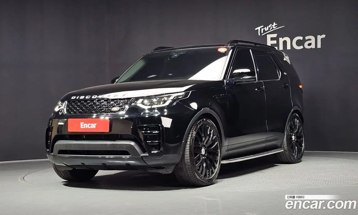 Land Rover Discovery 2020 2.0 автомат (гидро), фото 1 Land Rover Discovery 2020 2.0 автомат (гидро), фото 1