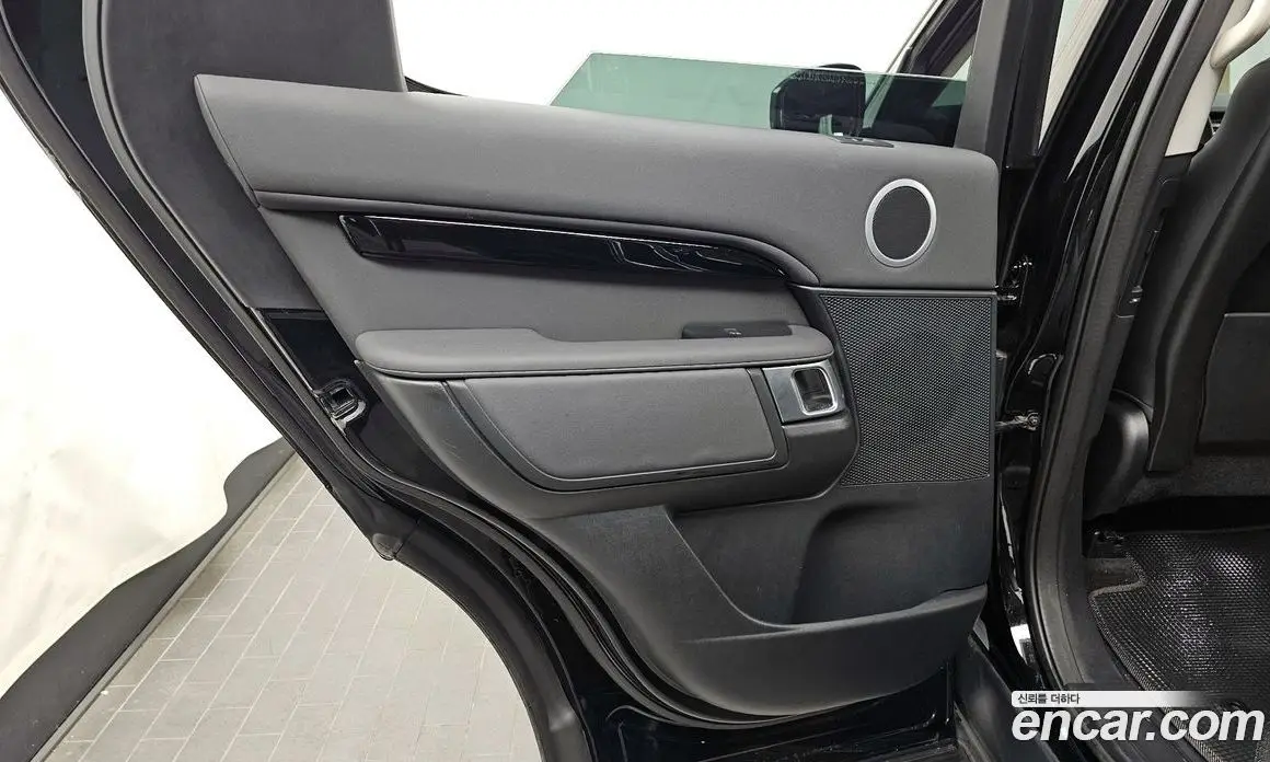 Land Rover Discovery 2020 2.0 автомат (гидро), фото 15 Land Rover Discovery 2020 2.0 автомат (гидро), фото 15