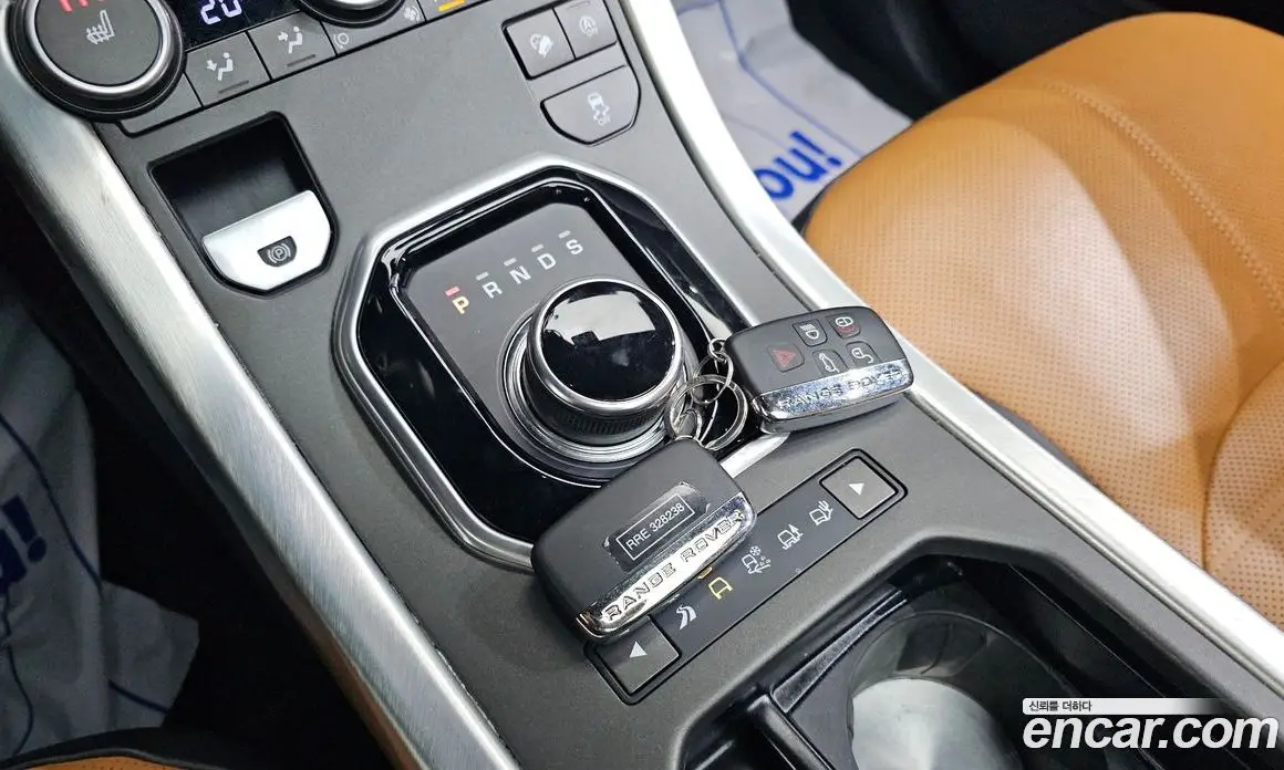Land Rover Range Rover Evoque 2019 2.0 автомат (гидро), фото 12 Land Rover Range Rover Evoque 2019 2.0 автомат (гидро), фото 12