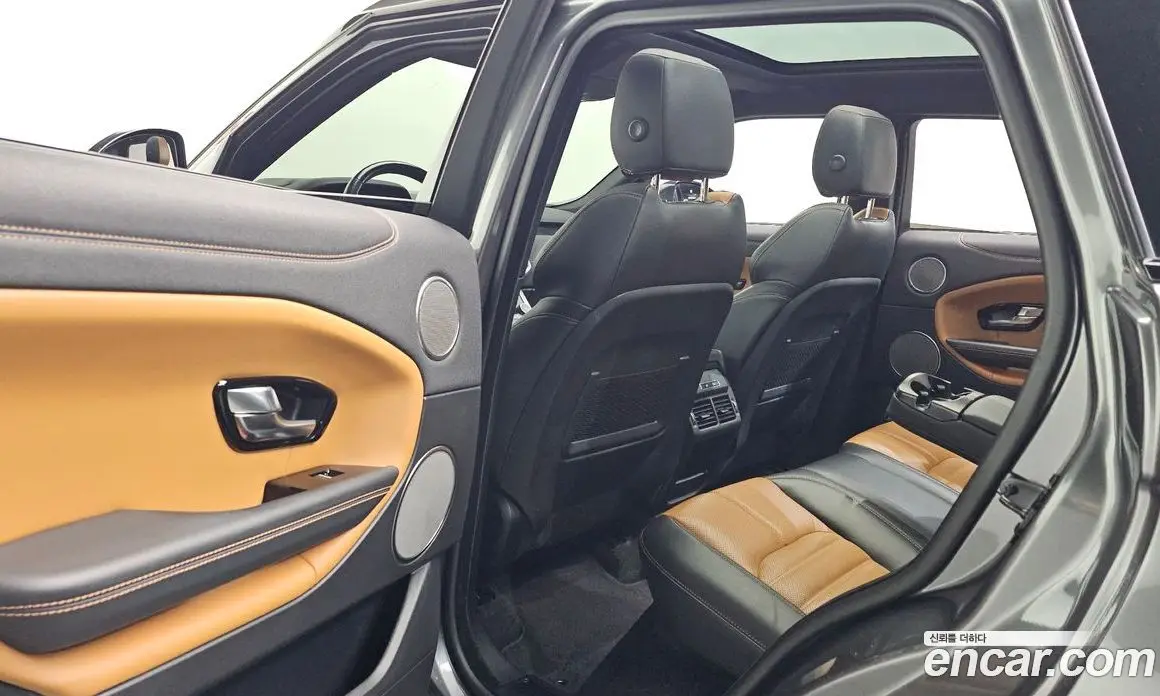 Land Rover Range Rover Evoque 2019 2.0 автомат (гидро), фото 17 Land Rover Range Rover Evoque 2019 2.0 автомат (гидро), фото 17