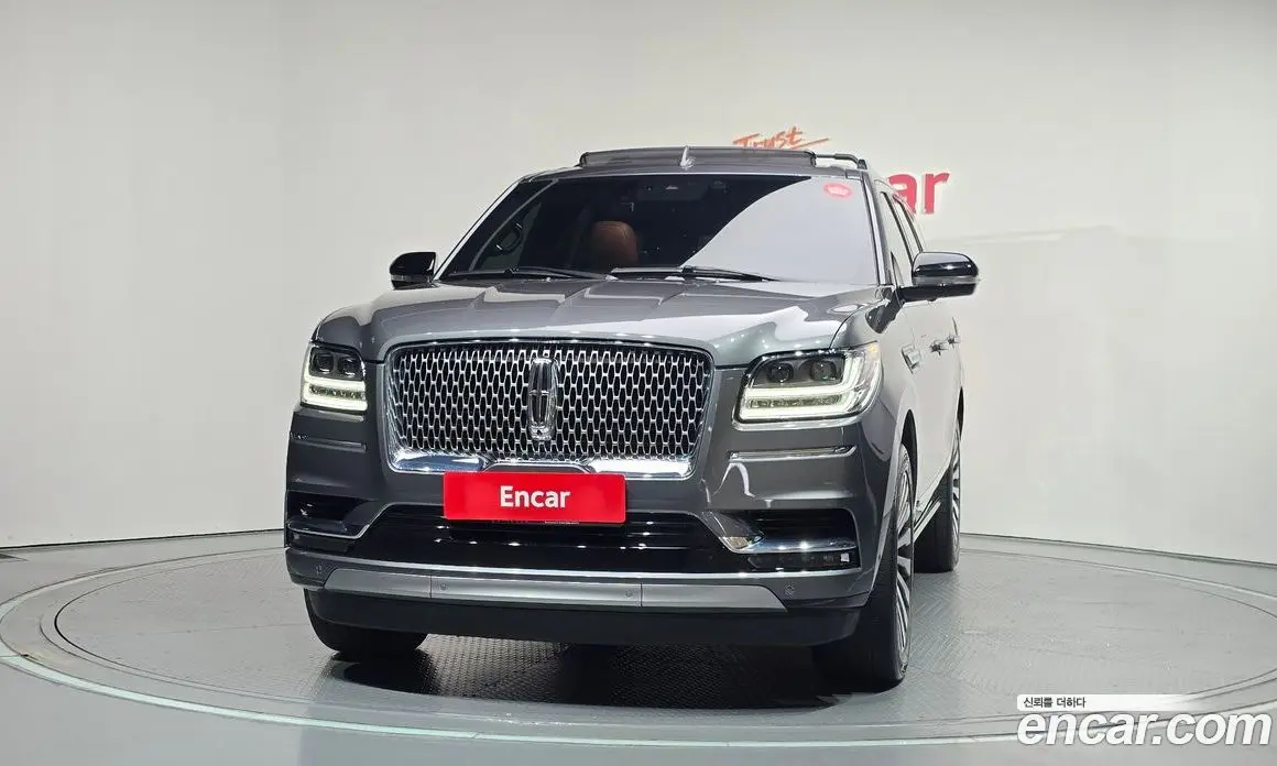 Lincoln Navigator 2021 3.5 автомат (гидро), фото 3 Lincoln Navigator 2021 3.5 автомат (гидро), фото 3