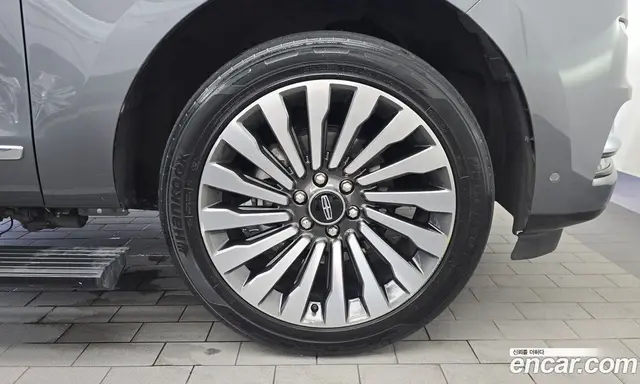 Lincoln Navigator 2021 3.5 автомат (гидро), миниатюра 7 Lincoln Navigator 2021 3.5 автомат (гидро), миниатюра 7