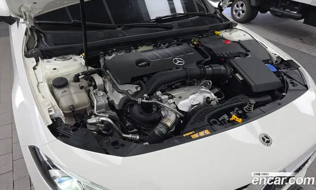Mercedes-Benz A-Class 2021 2.0 автомат (гидро), миниатюра 6 Mercedes-Benz A-Class 2021 2.0 автомат (гидро), миниатюра 6