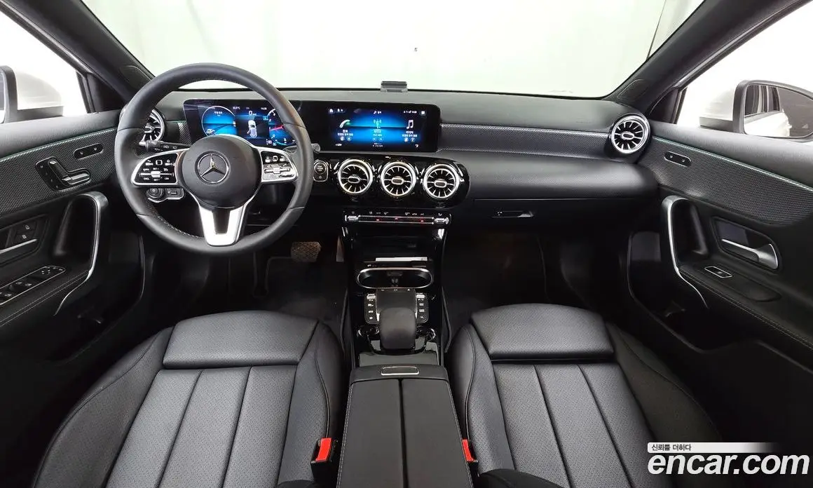Mercedes-Benz A-Class 2021 2.0 автомат (гидро), фото 10 Mercedes-Benz A-Class 2021 2.0 автомат (гидро), фото 10