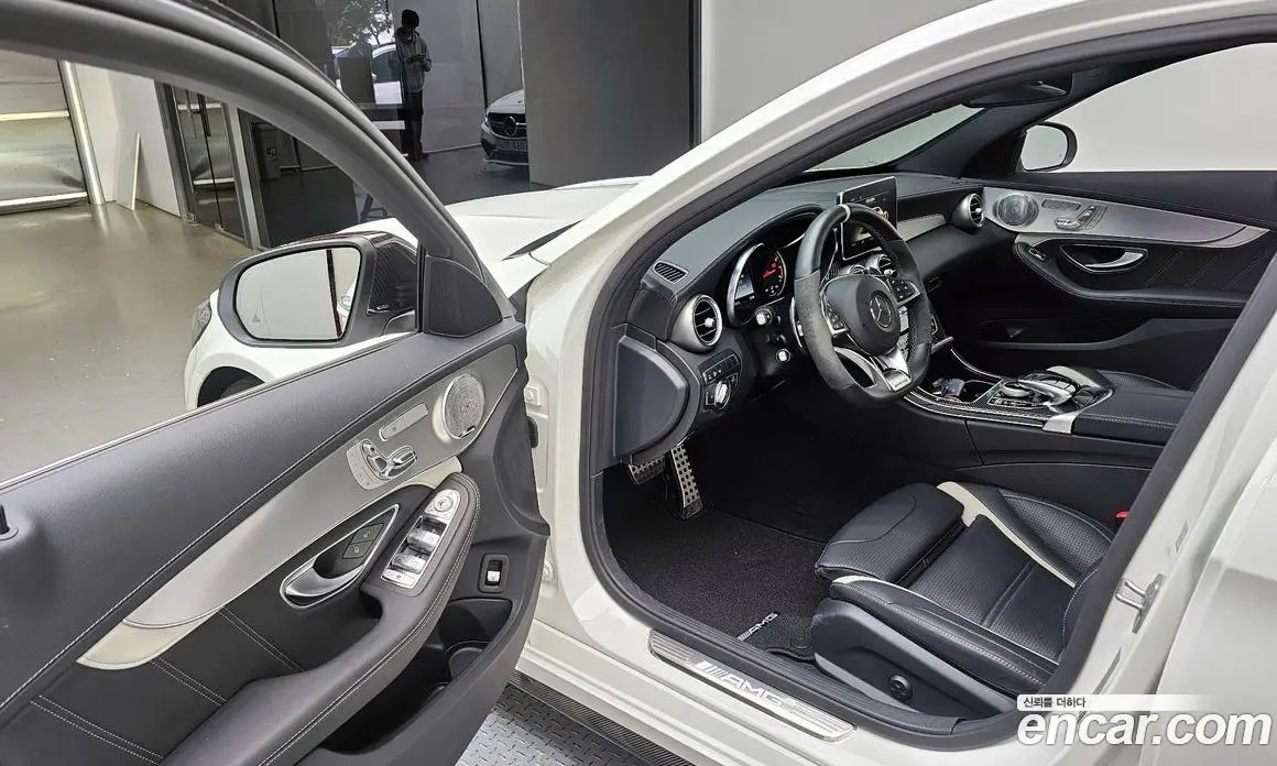 Mercedes-Benz C-Class 2017 4.0 автомат (гидро), фото 13