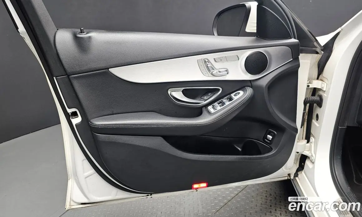 Mercedes-Benz C-Class 2017 2.1 автомат (гидро), фото 14