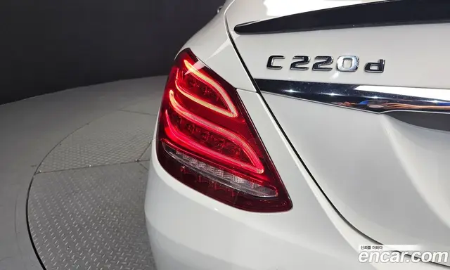 Mercedes-Benz C-Class 2017 2.1 автомат (гидро), миниатюра 9