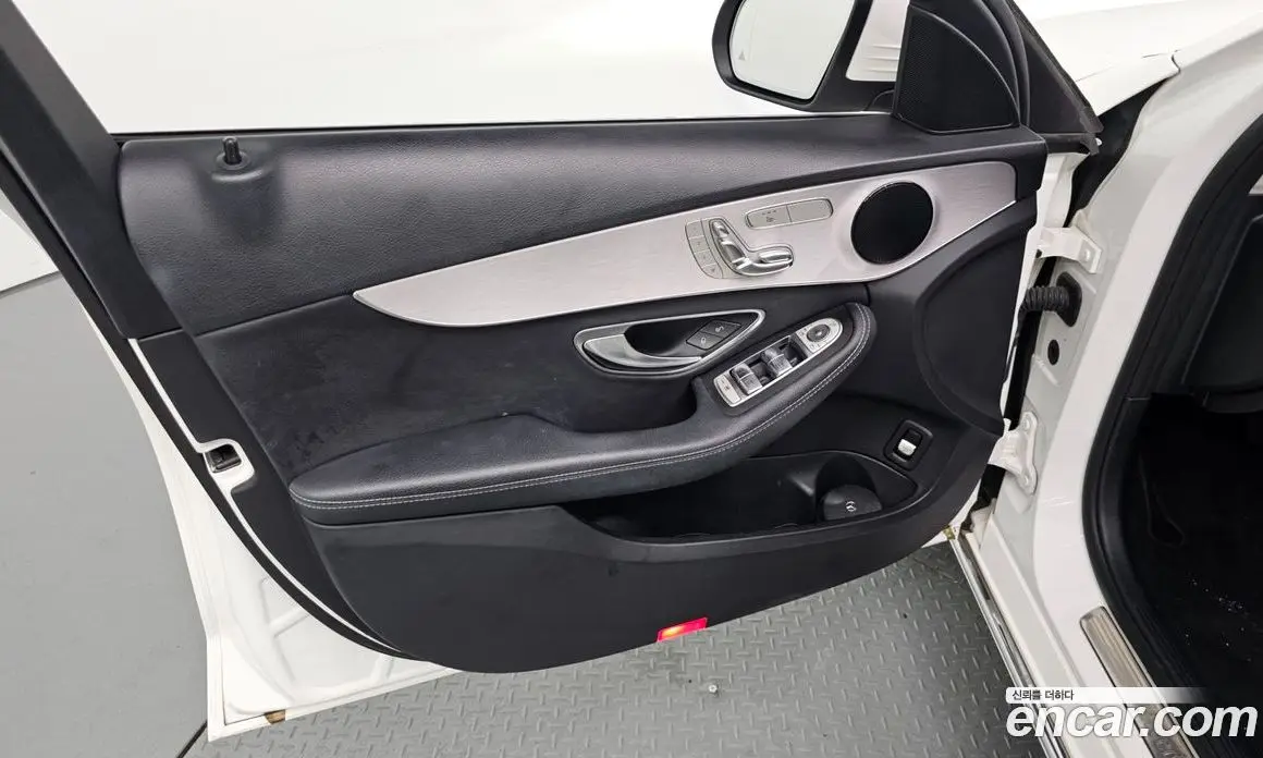Mercedes-Benz C-Class 2020 2.0 автомат (гидро), фото 14