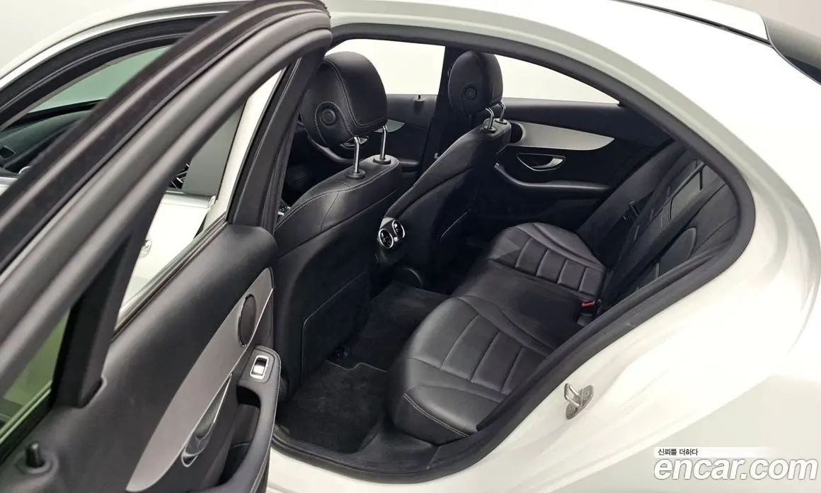 Mercedes-Benz C-Class 2020 2.0 автомат (гидро), фото 17