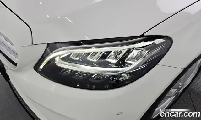 Mercedes-Benz C-Class 2020 2.0 автомат (гидро), миниатюра 8