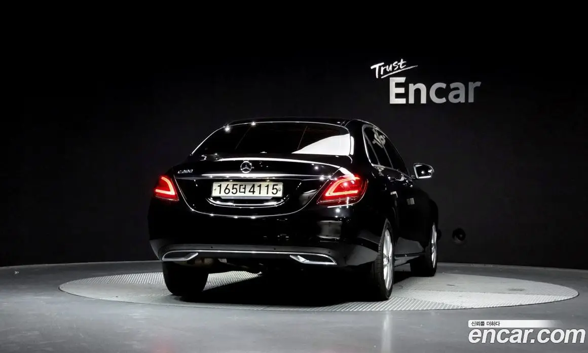 Mercedes-Benz C-Class 2020 2.0 автомат (гидро), фото 4 Mercedes-Benz C-Class 2020 2.0 автомат (гидро), фото 4