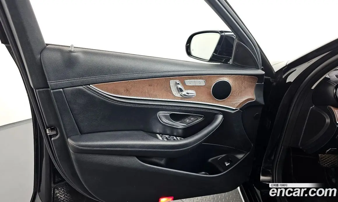 Mercedes-Benz E-Class 2016 1.9 автомат (гидро), фото 13