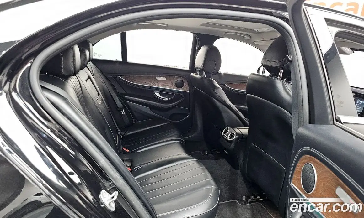 Mercedes-Benz E-Class 2016 1.9 автомат (гидро), фото 16