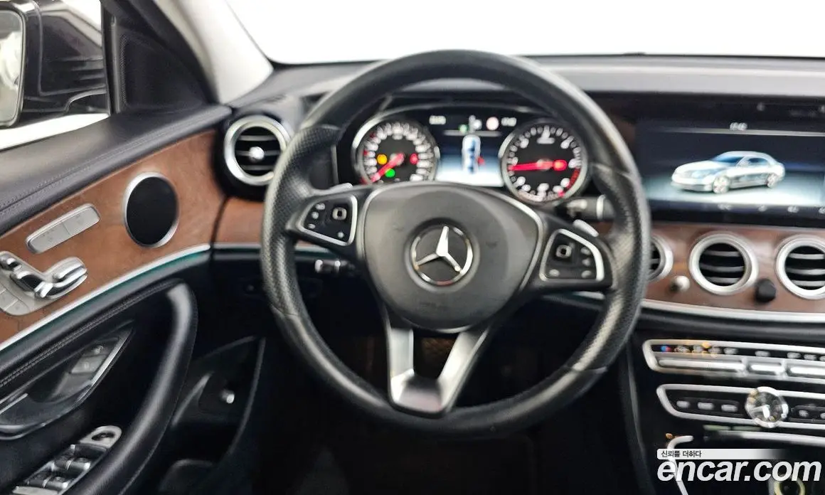 Mercedes-Benz E-Class 2016 1.9 автомат (гидро), фото 17