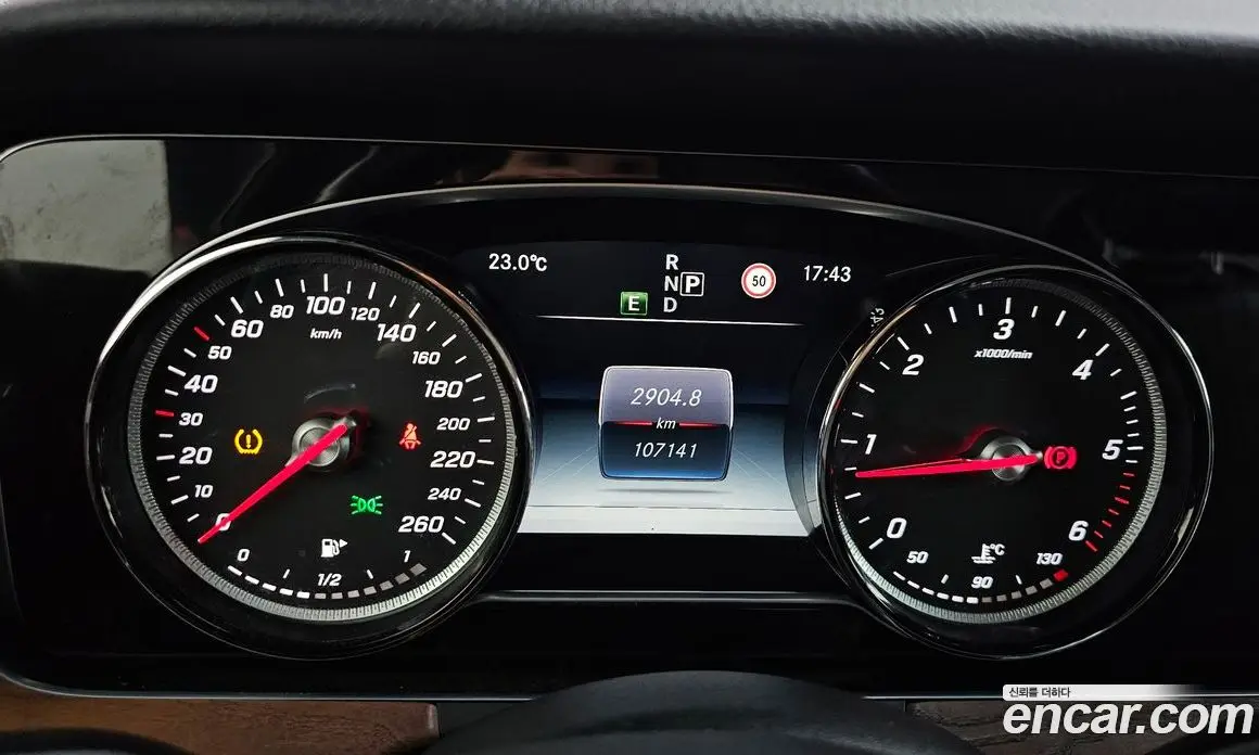 Mercedes-Benz E-Class 2016 1.9 автомат (гидро), фото 10