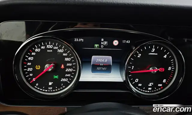 Mercedes-Benz E-Class 2016 1.9 автомат (гидро), миниатюра 10