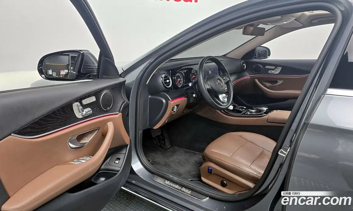 Mercedes-Benz E-Class 2017 2.0 автомат (гидро), фото 12 Mercedes-Benz E-Class 2017 2.0 автомат (гидро), фото 12