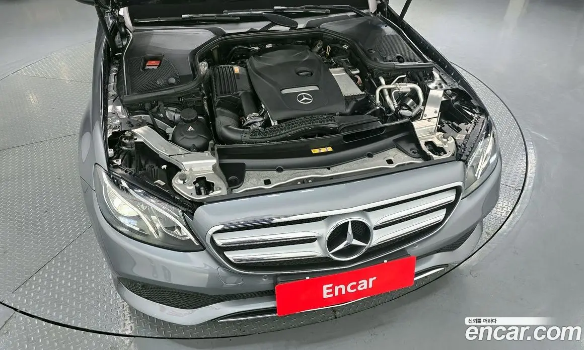 Mercedes-Benz E-Class 2017 2.0 автомат (гидро), фото 5 Mercedes-Benz E-Class 2017 2.0 автомат (гидро), фото 5