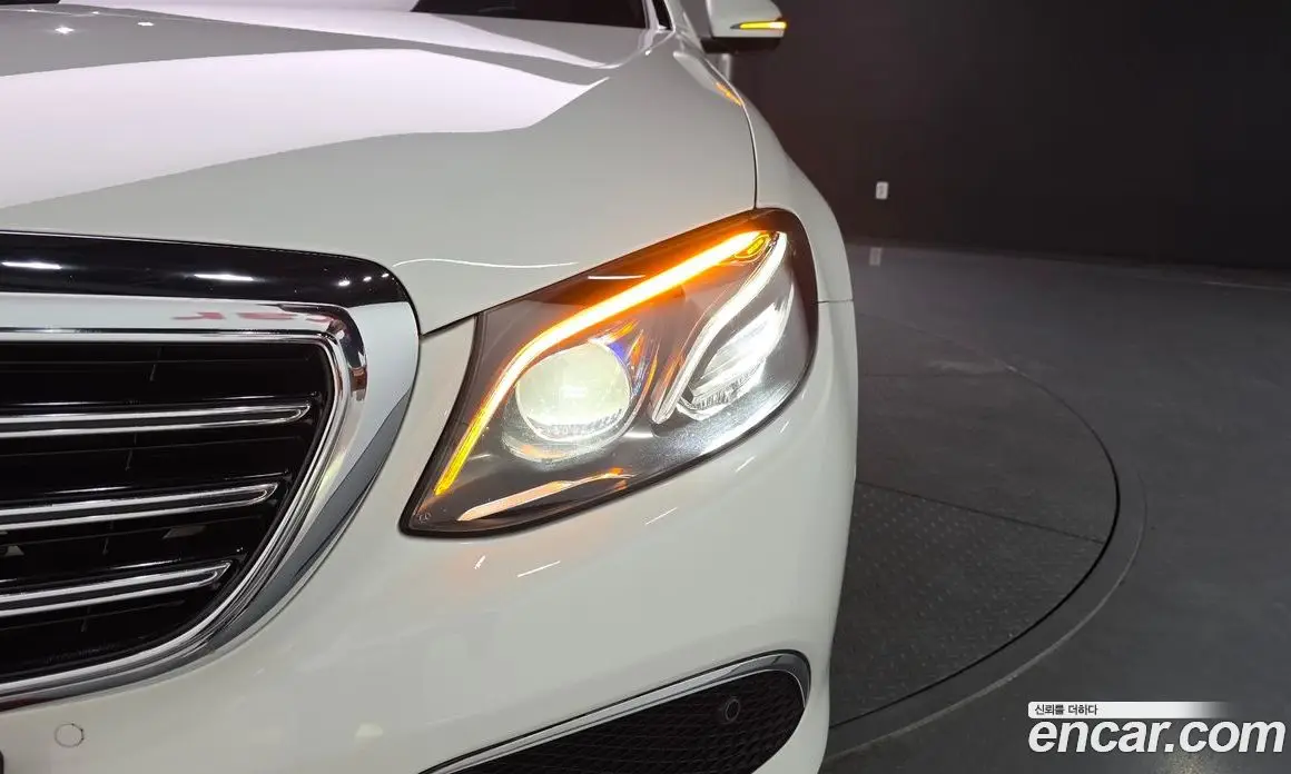 Mercedes-Benz E-Class 2019 1.9 автомат (гидро), фото 8