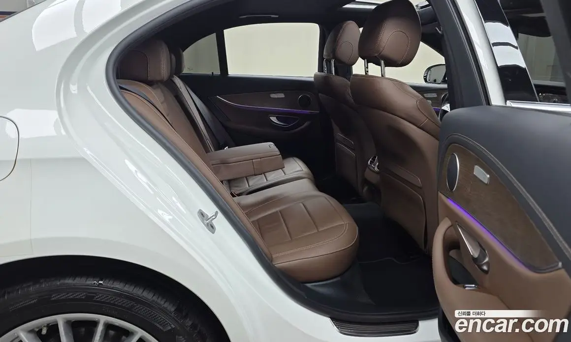 Mercedes-Benz E-Class 2022 2.0 автомат (гидро), фото 16 Mercedes-Benz E-Class 2022 2.0 автомат (гидро), фото 16