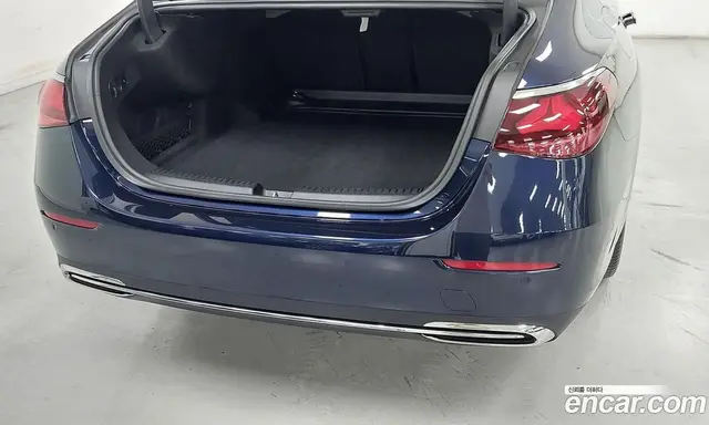 Mercedes-Benz E-Class 2024 2.0 автомат (гидро), миниатюра 11 Mercedes-Benz E-Class 2024 2.0 автомат (гидро), миниатюра 11