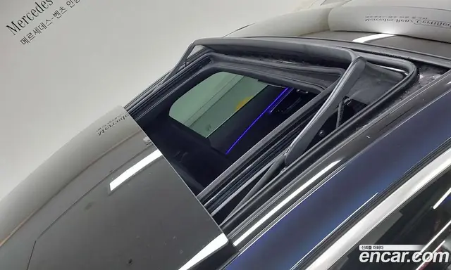 Mercedes-Benz E-Class 2024 2.0 автомат (гидро), миниатюра 12